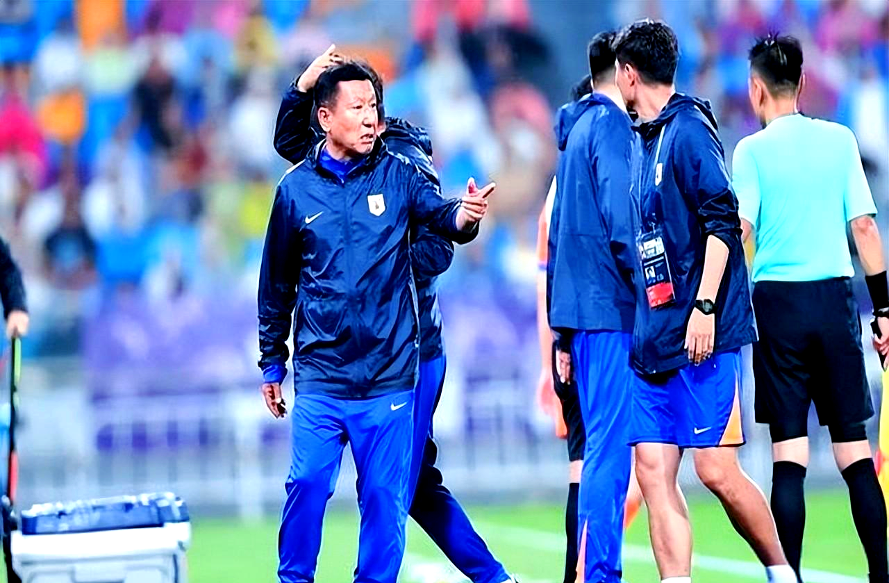 爱游戏官网入口 -包含山东泰山发布备战花絮，集结日战术微调，NBA季后赛任务艰巨，资深球员宣示担当的词条